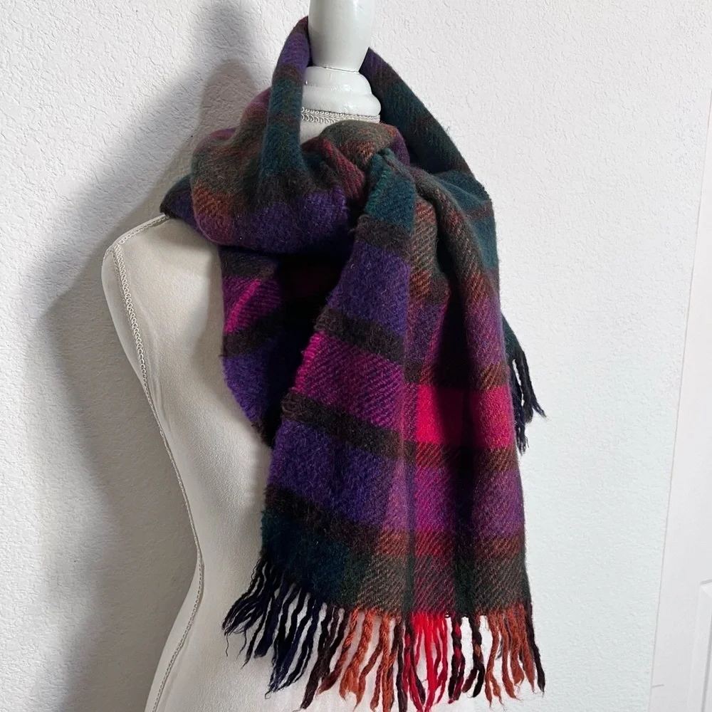 Green Grove Weavers Scotland Multi Color Plaid Tartan Wool Fringe Scarf Unisex
